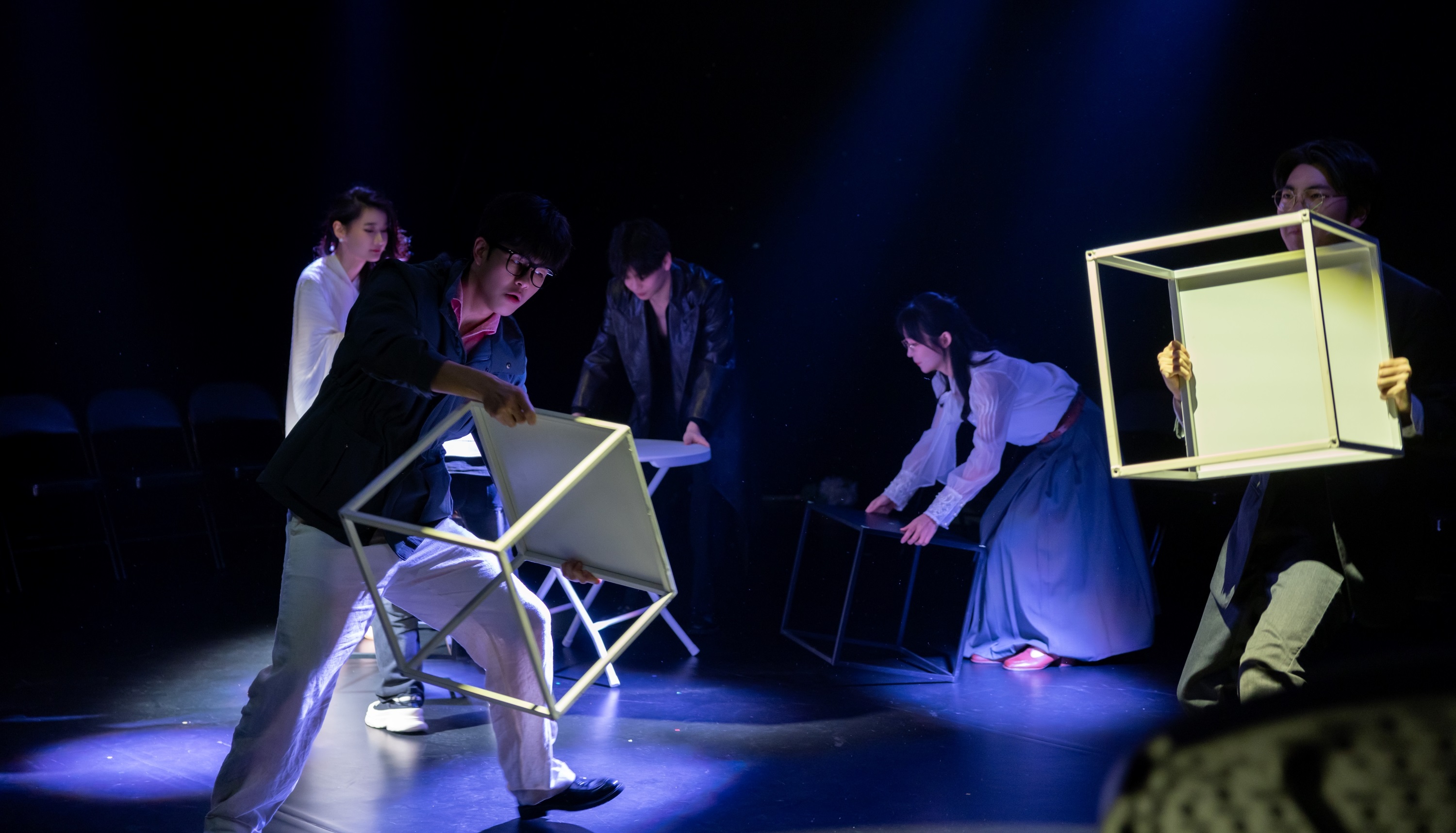 Fresh Take on Stan Lai's Classic Explores the Ties That Bind